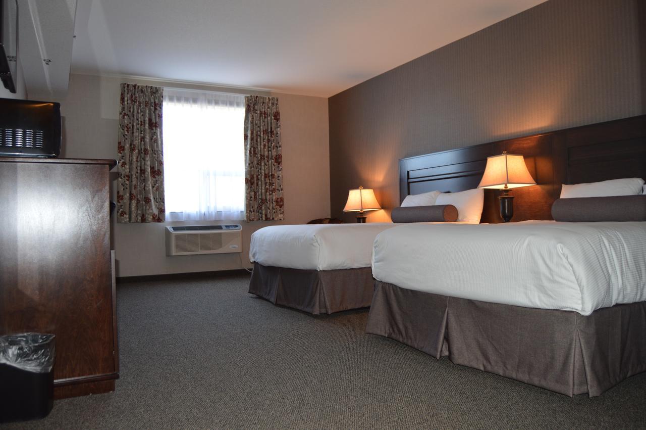 Cobble Creek Lodge Maple Creek Экстерьер фото